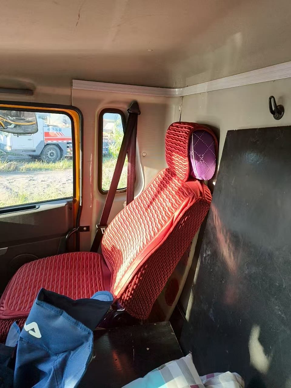 ONE UNIT SANY 75-TON TRUCK CRANE - Image 16