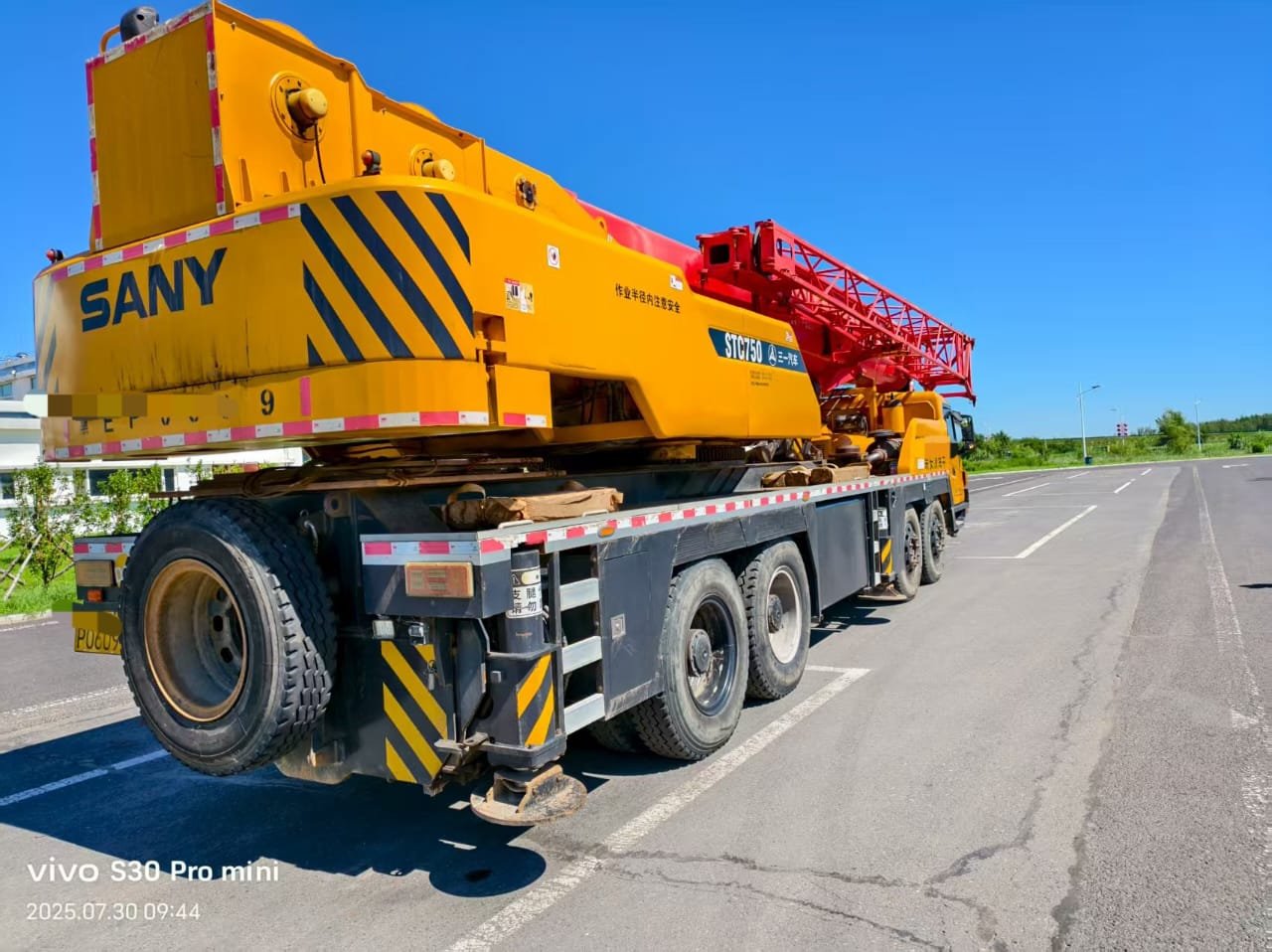ONE UNIT SANY 75-TON TRUCK CRANE - Image 3