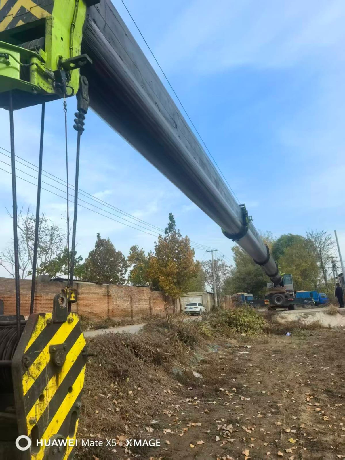 ONE UNIT ZOOMLION 110-TON TRUCK CRANE - Image 15