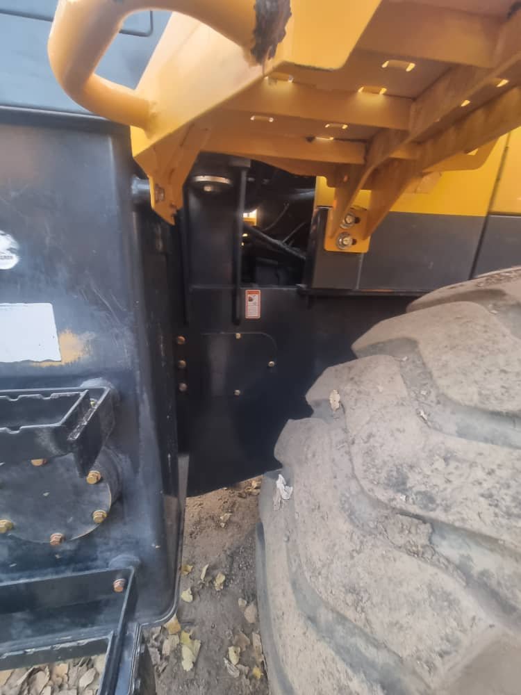 Wheel Loader - Image 2