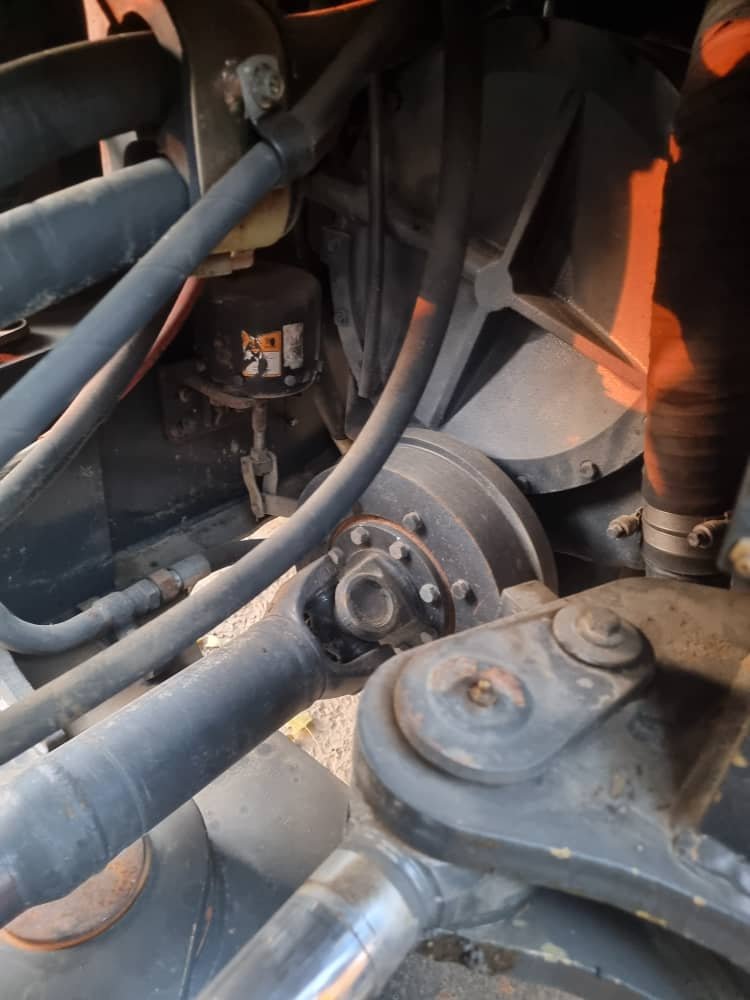 Wheel Loader - Image 17