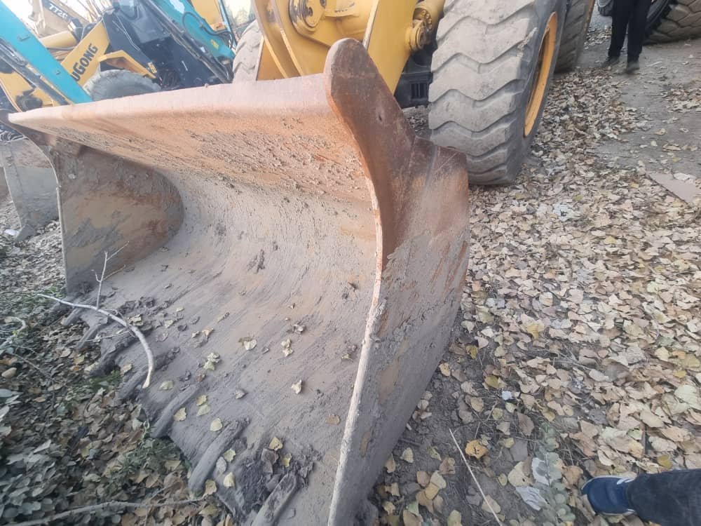 Wheel Loader - Image 20