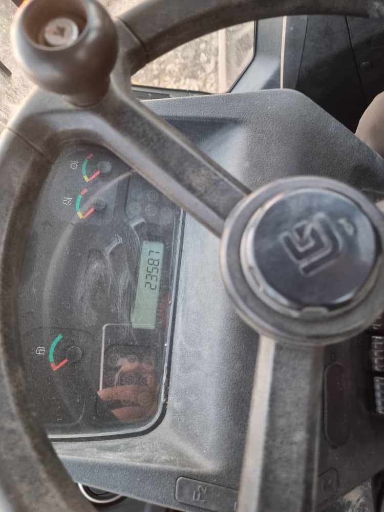 Wheel Loader - Image 23