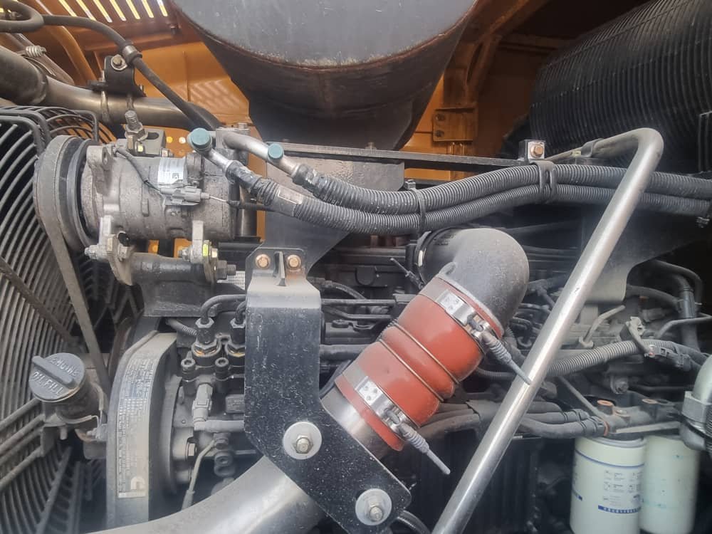 Wheel Loader - Image 24