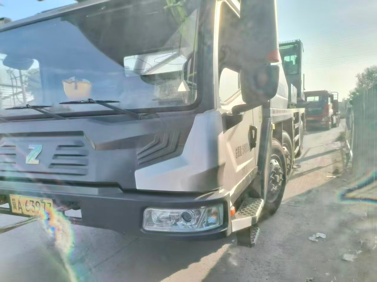 ONE UNIT ZOOMLION 100T TRUCK CRANE - Image 3