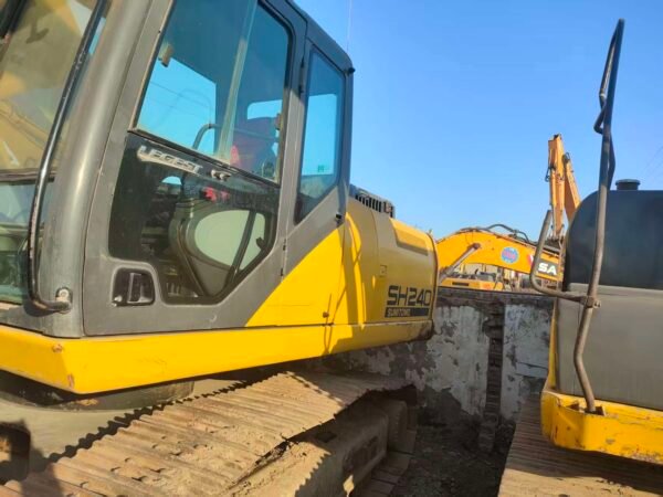 Sumitomo 240-5 Model. Produced in late 2013