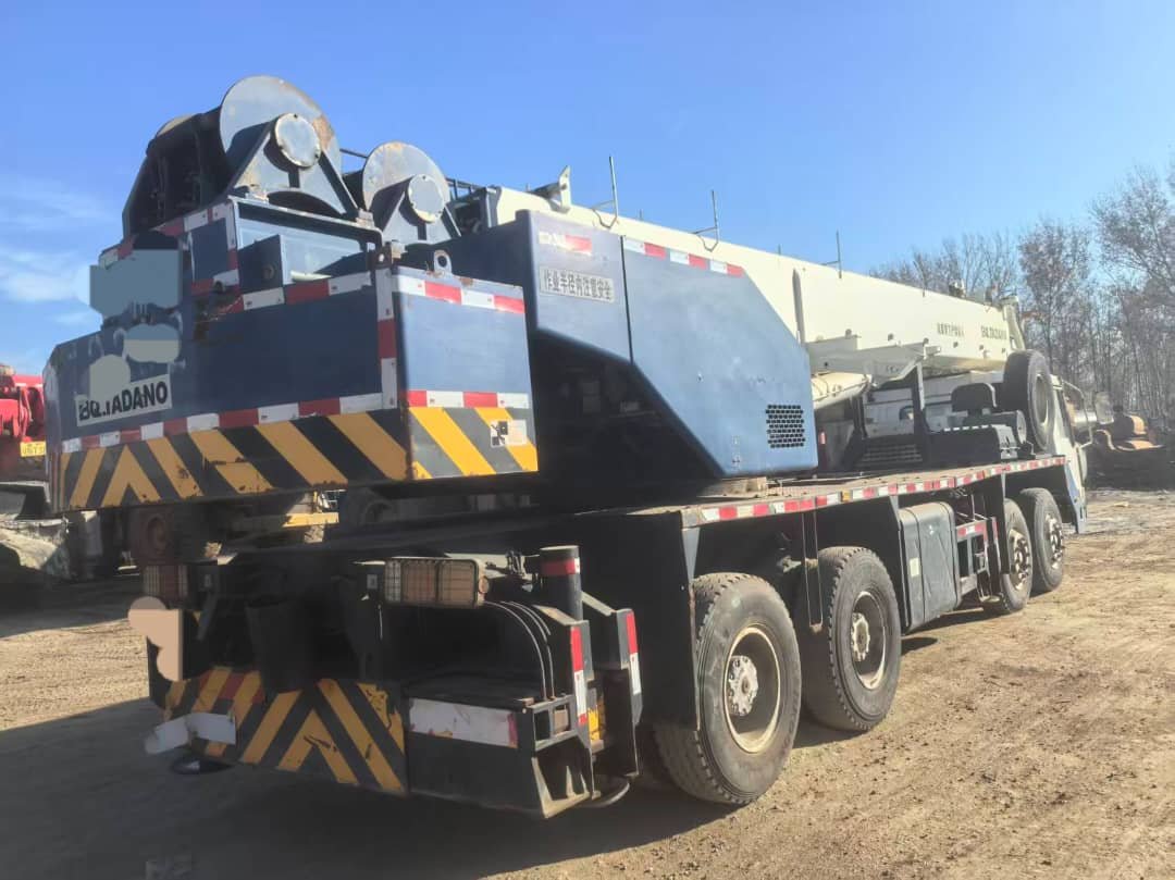 35T TRUCK CRANE - Image 6